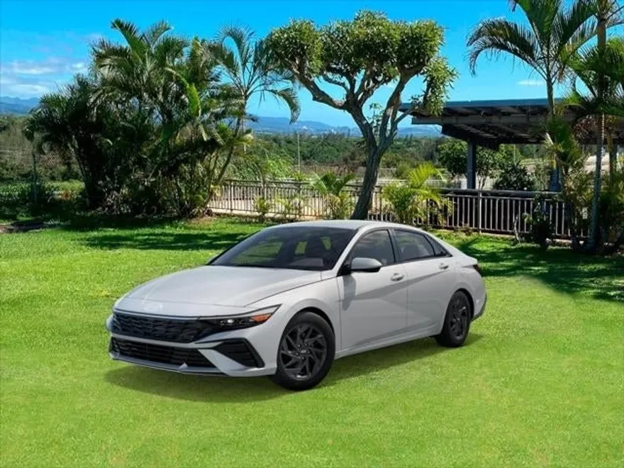 2025 Hyundai Elantra Hybrid photo 1