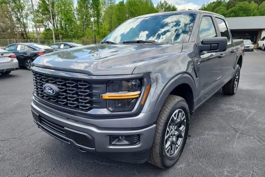 2025 Ford F-150 STX photo 1