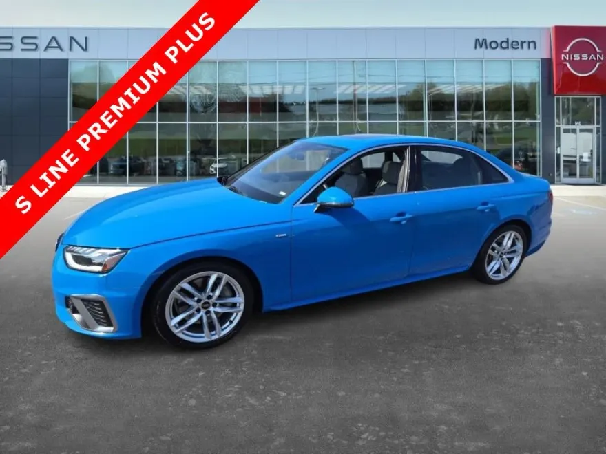 2022 Audi A4 S line Quattro Premium Plus photo 1