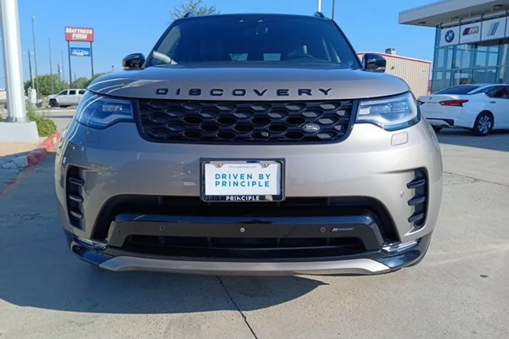 2023 Land Rover Discovery S R-Dynamic photo 1