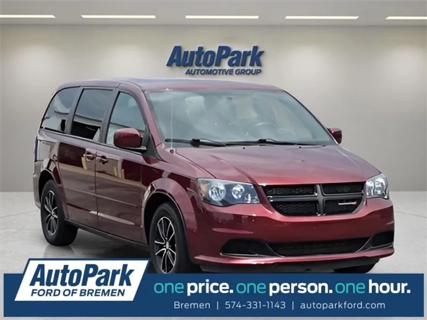 2017 Dodge Grand Caravan SE photo 1