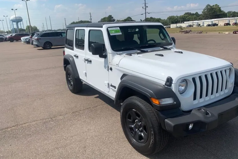 2021 Jeep Wrangler Unlimited Sport photo 1