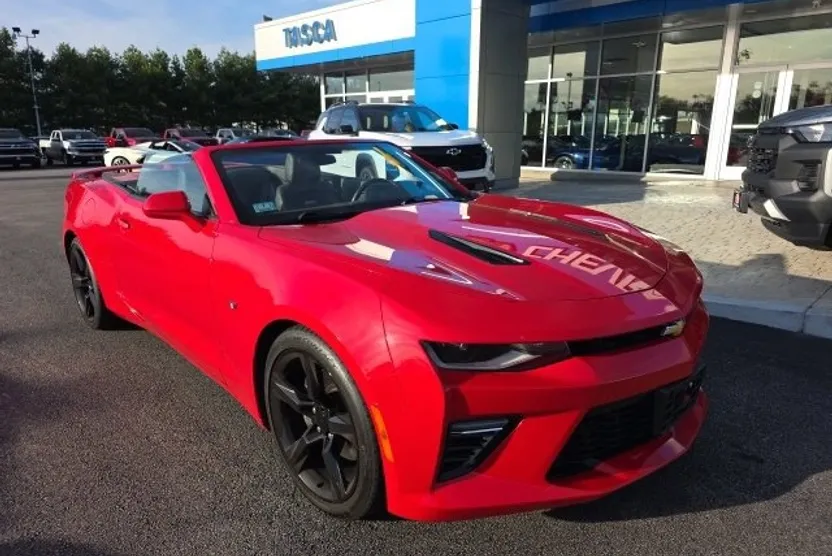 2018 Chevrolet Camaro SS photo 1