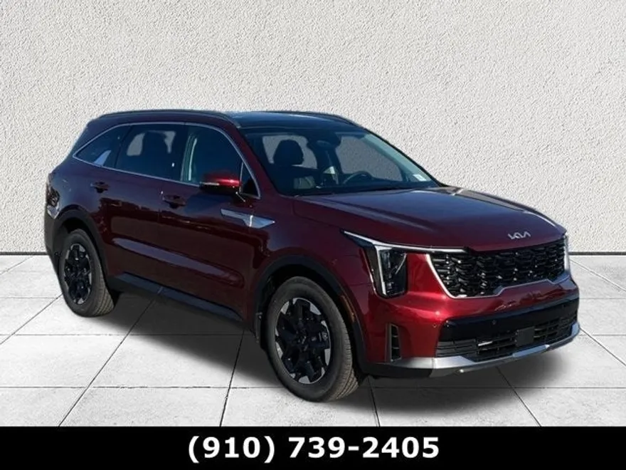 2025 Kia Sorento S photo 1