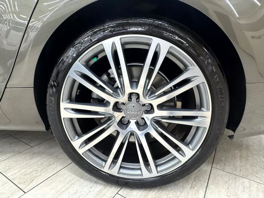 2013 Audi A7 3.0T Prestige photo 41