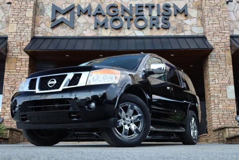 2010 Nissan Armada Platinum photo 1