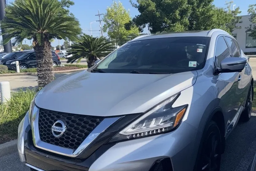 2021 Nissan Murano Platinum photo 1