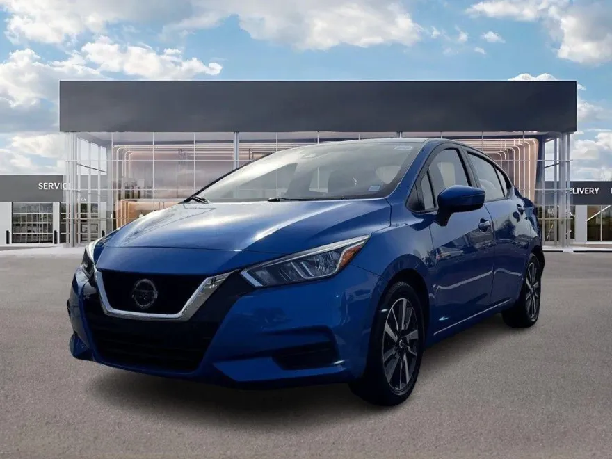2021 Nissan Versa SV photo 1