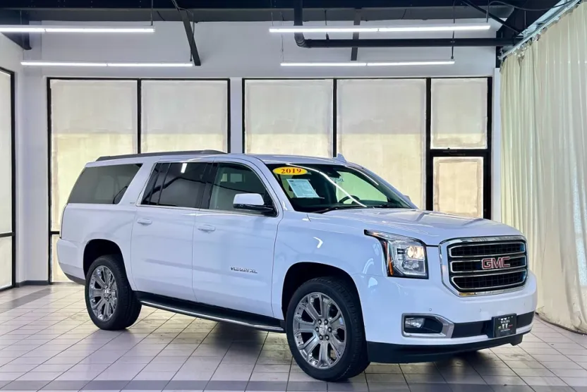 2019 Gmc Yukon XL SLT photo 1