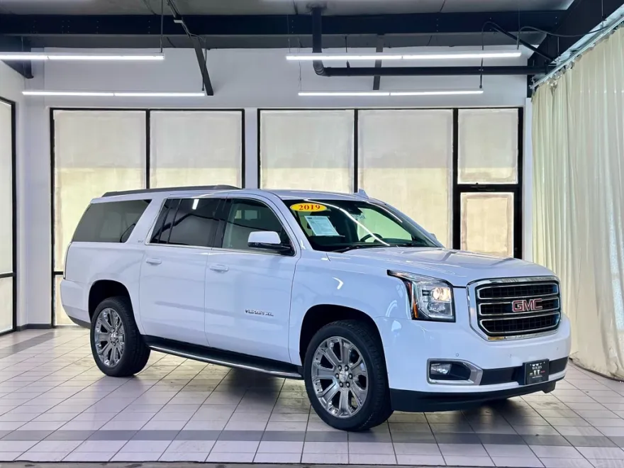 2019 Gmc Yukon XL SLT photo 1