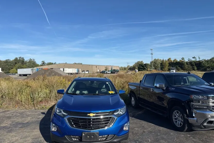 2019 Chevrolet Equinox LT photo 1