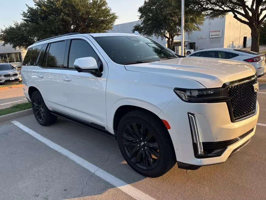 2022 Cadillac Escalade Sport Platinum photo 1