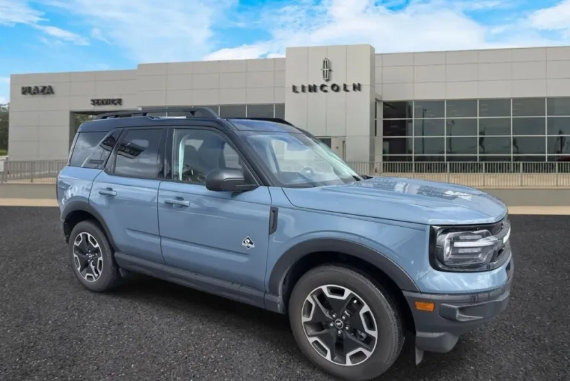 2024 Ford Bronco Sport Outer Banks photo 1