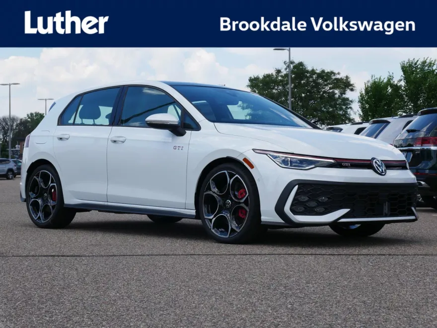 2025 Volkswagen Golf GTI Autobahn photo 1