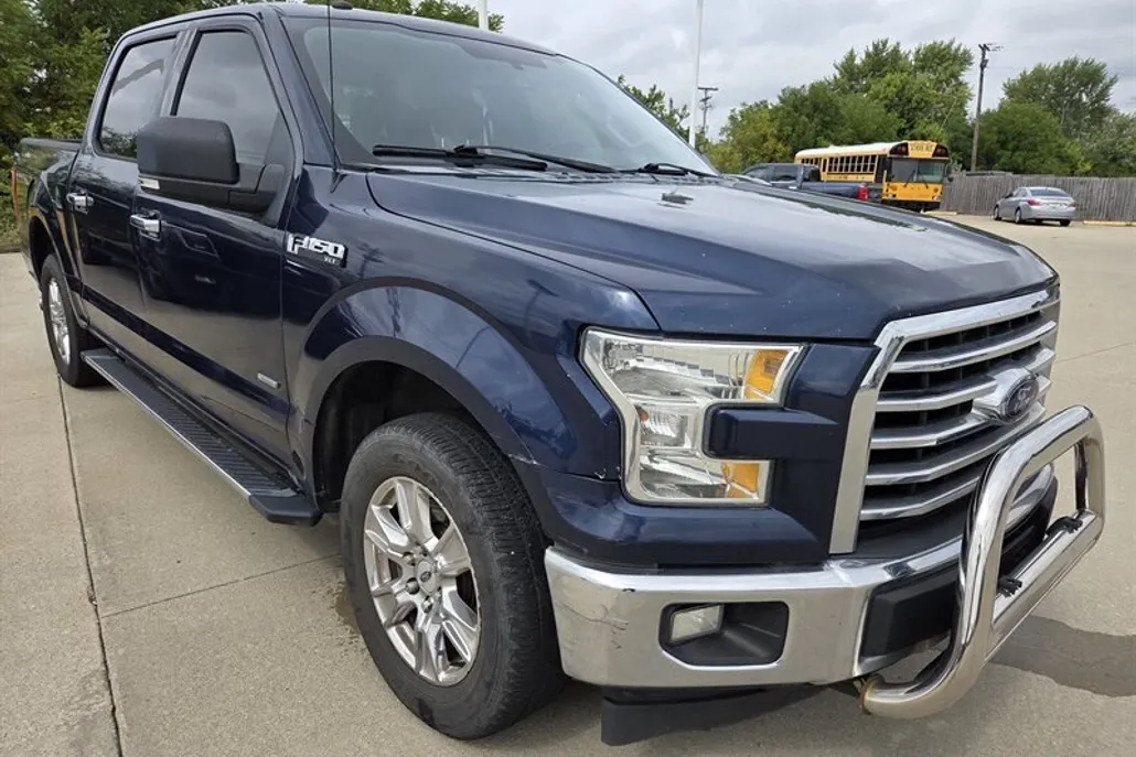2017 Ford F-150 XLT photo 1
