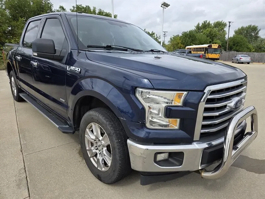 2017 Ford F-150 XLT photo 1