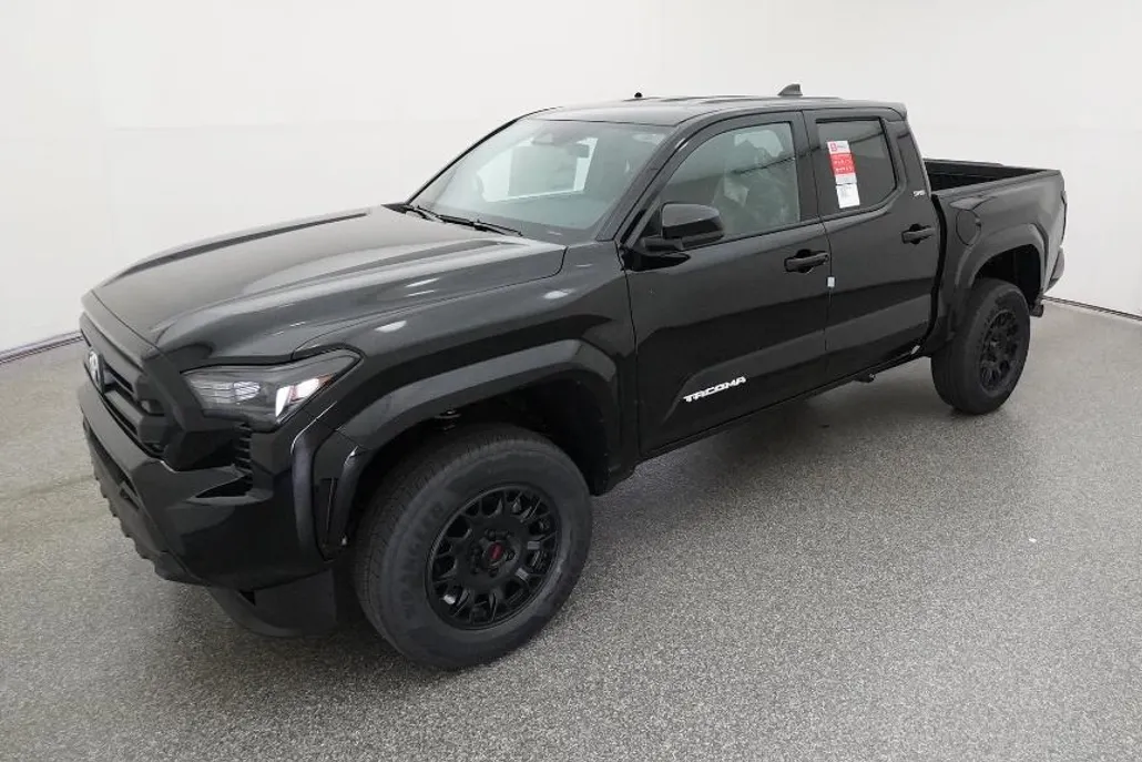 2025 Toyota Tacoma SR5 photo 1