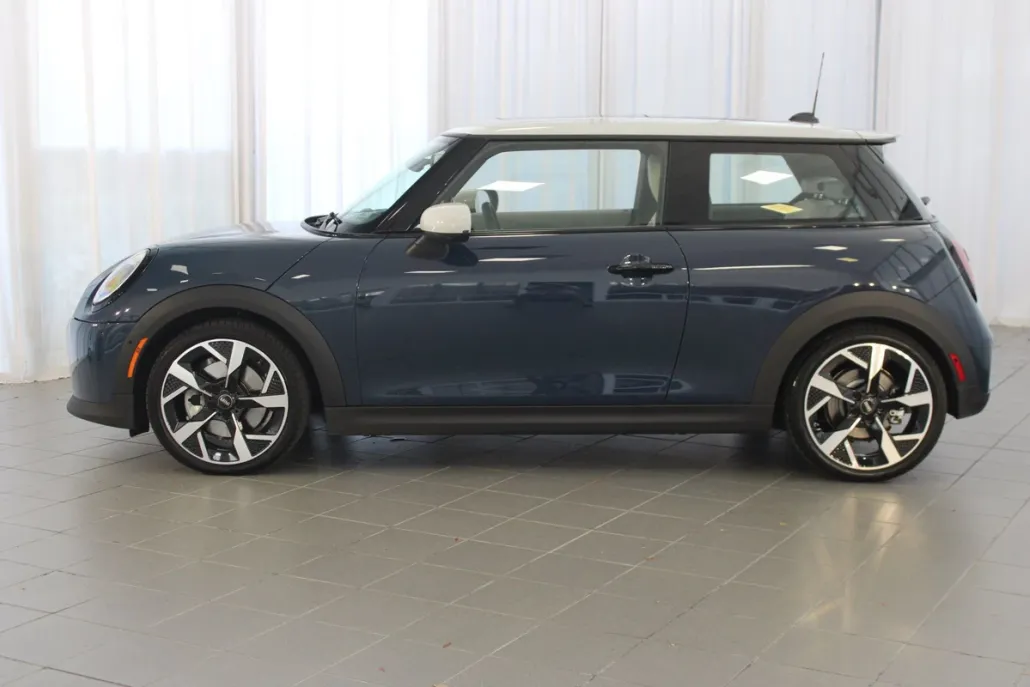 2025 Mini Cooper 2 Door Hardtop S photo 1