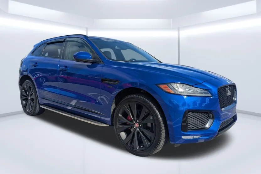 2018 Jaguar F-PACE S photo 1