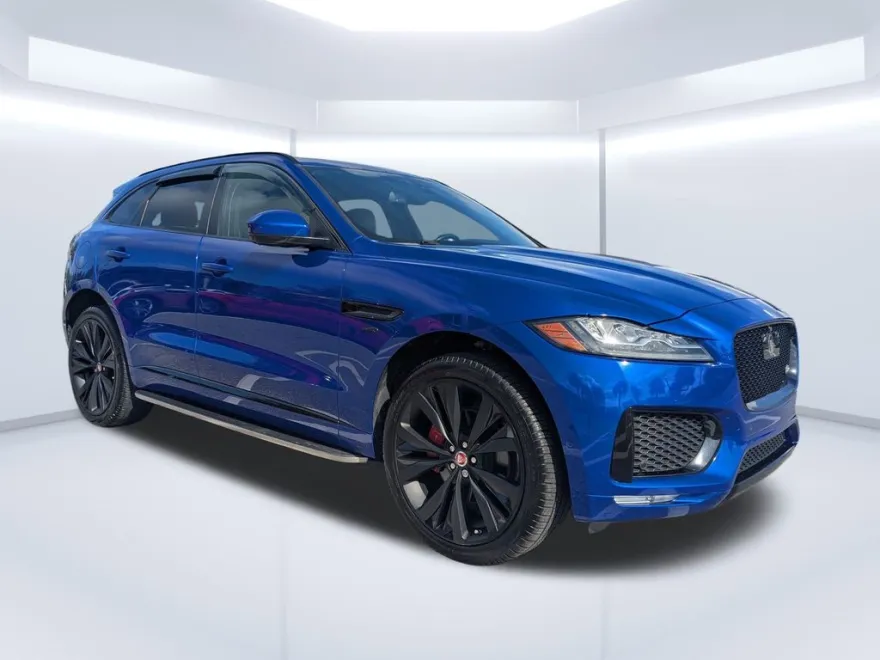 2018 Jaguar F-PACE S photo 1