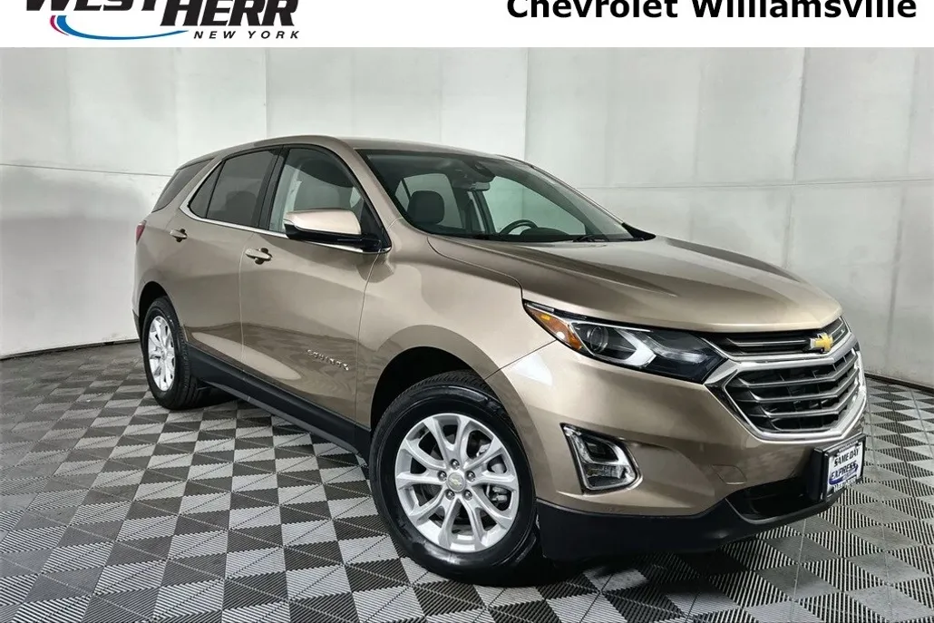 2019 Chevrolet Equinox LT photo 1