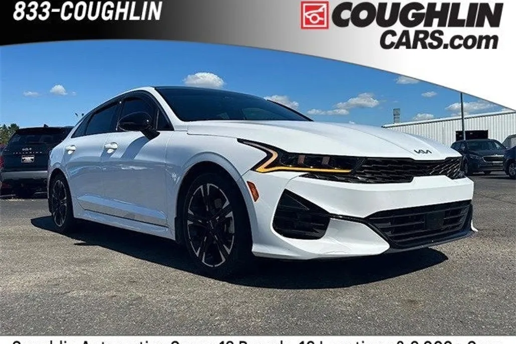 2023 Kia K5 GT-Line photo 1