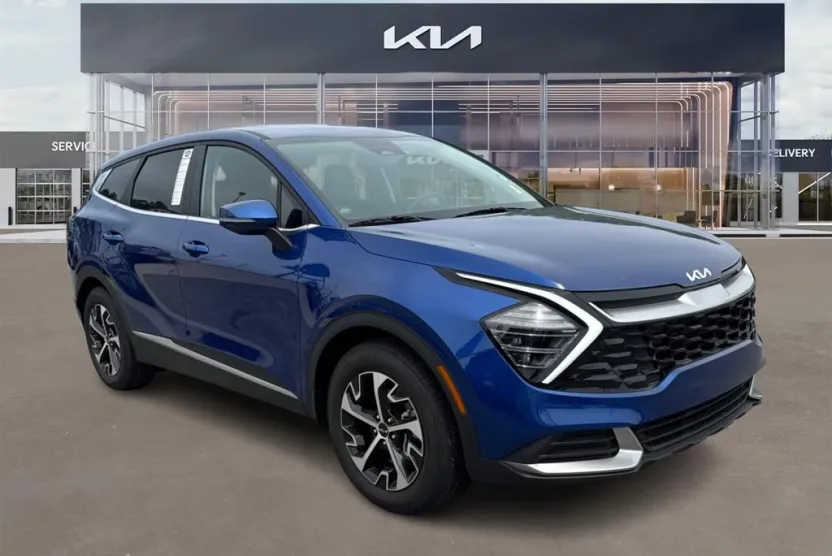 2024 Kia Sportage EX photo 1