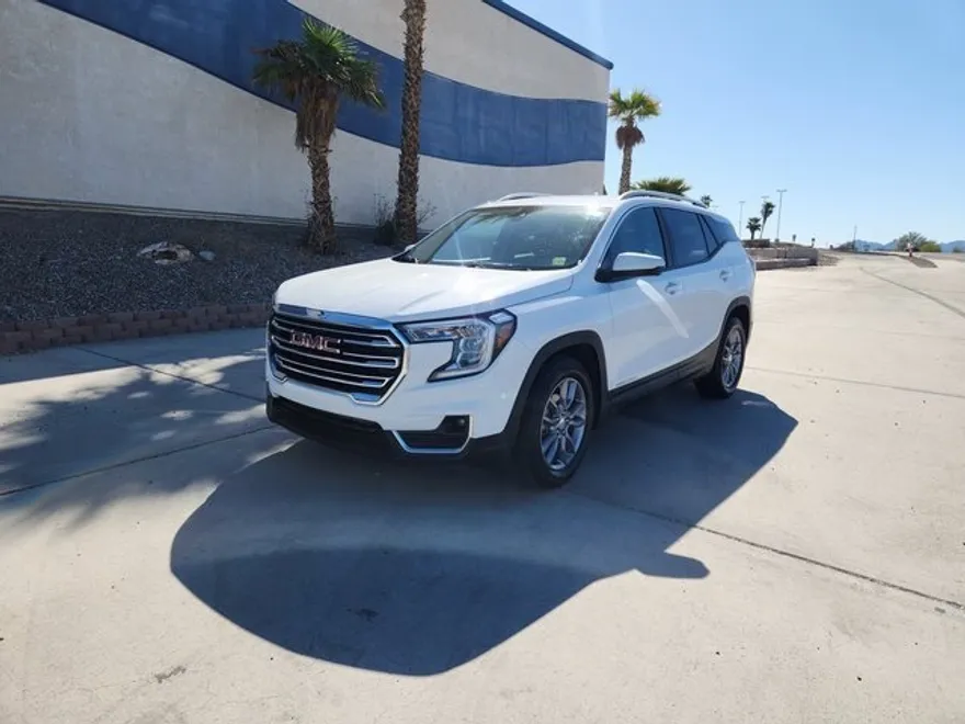 2024 Gmc Terrain SLT photo 1