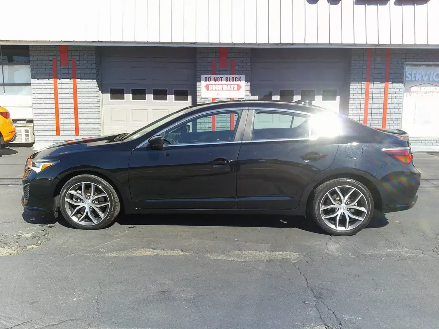 2021 Acura ILX Premium photo 1