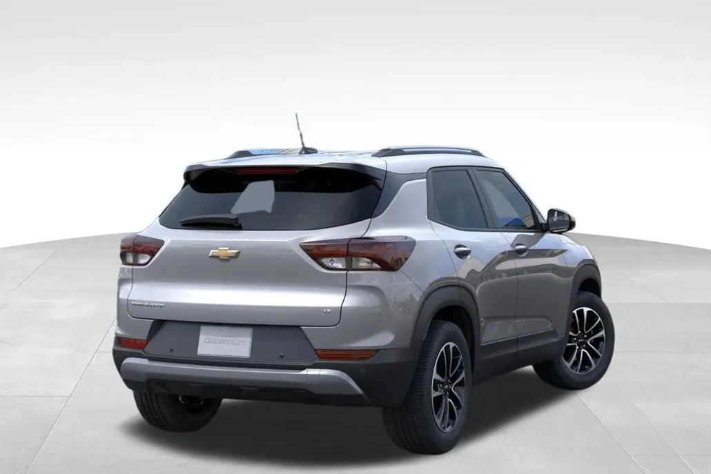 2026 Chevrolet Trailblazer LT photo 1