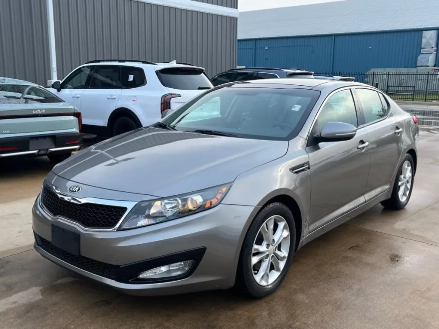 2013 Kia Optima EX photo 1