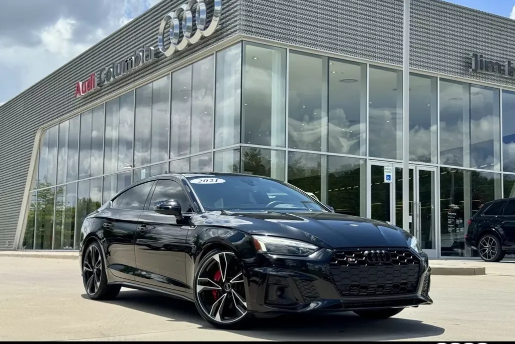 2021 Audi S5 Prestige photo 1