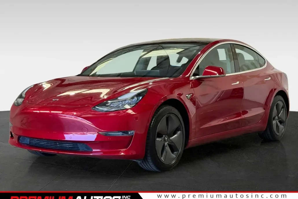 2019 Tesla Model 3 Plus photo 1