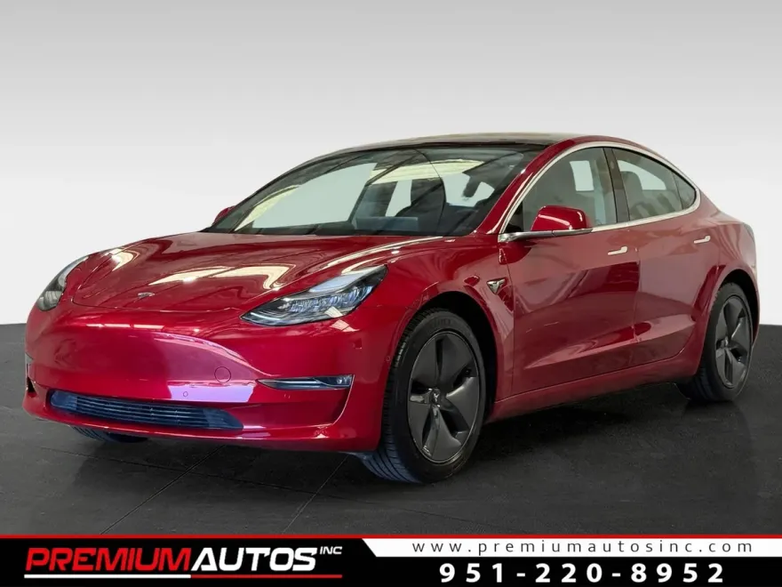 2019 Tesla Model 3 Plus photo 1