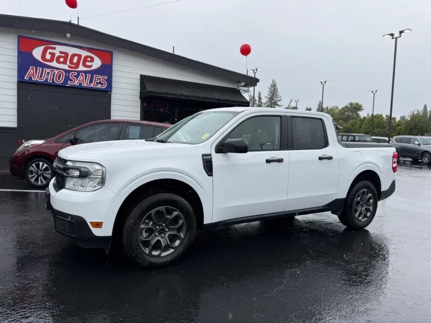 2024 Ford Maverick XLT photo 1