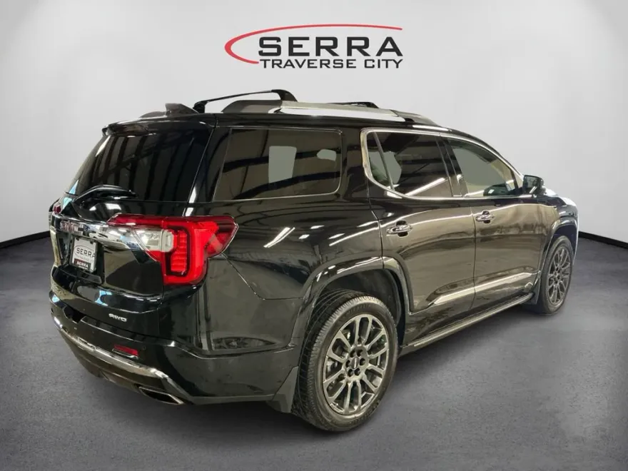 2022 Gmc Acadia Denali photo 1