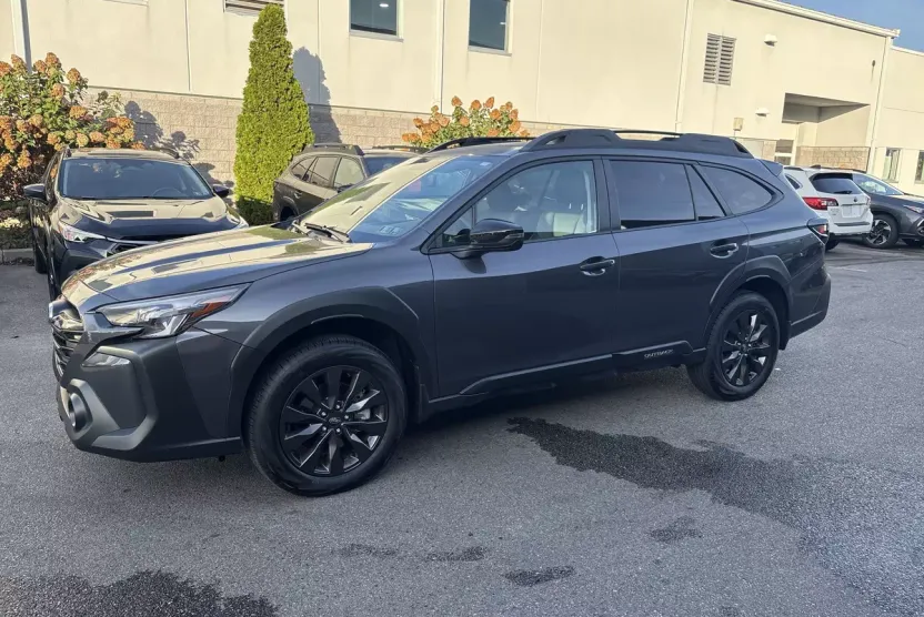 2025 Subaru Outback Onyx Edition photo 1