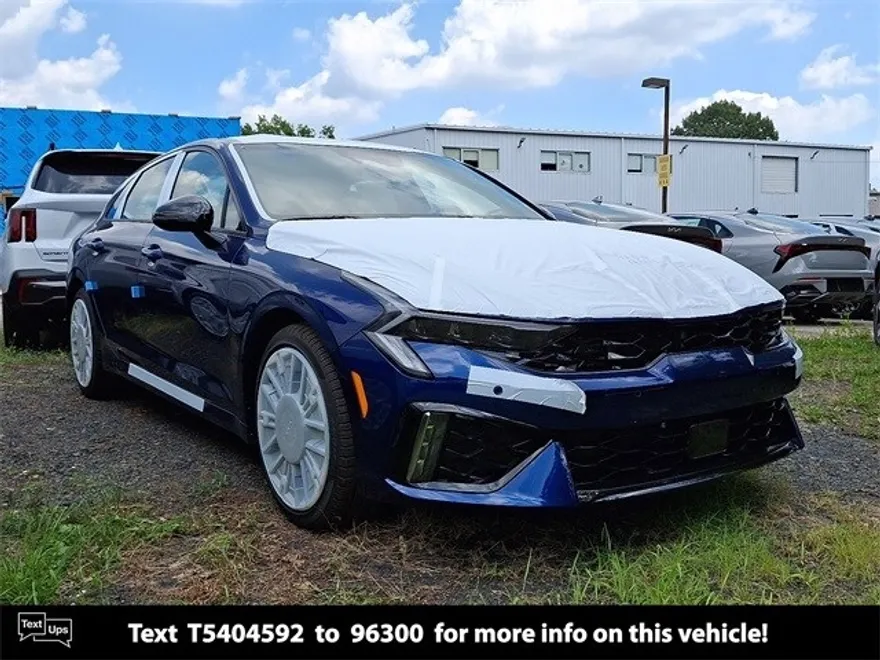 2026 Kia K5 GT photo 1