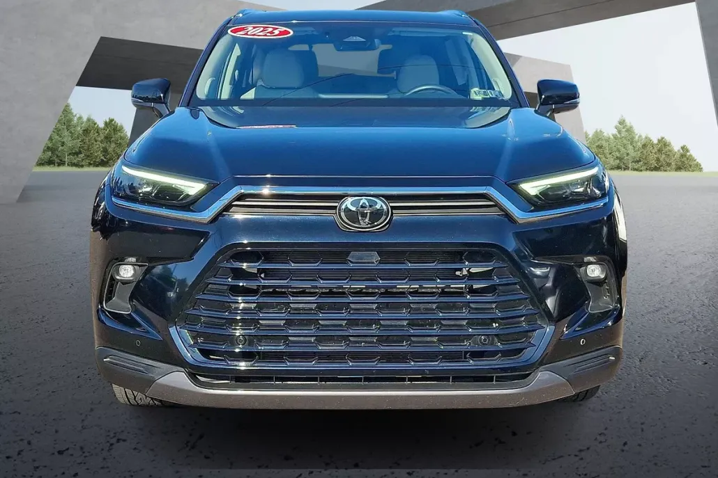 2025 Toyota Grand Highlander Limited photo 1
