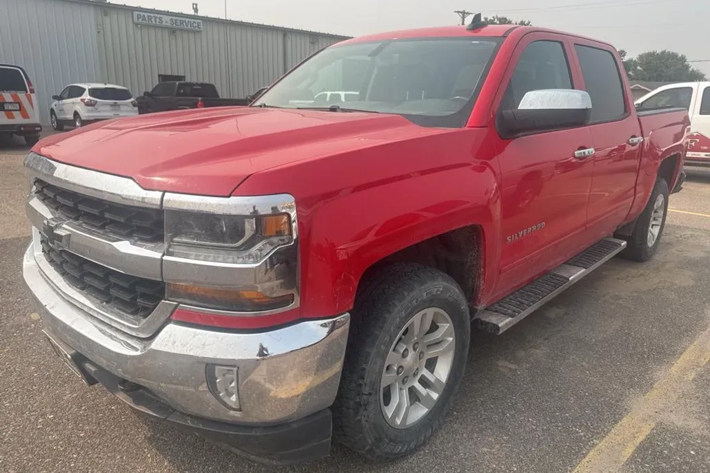 2018 Chevrolet Silverado 1500 LT photo 1
