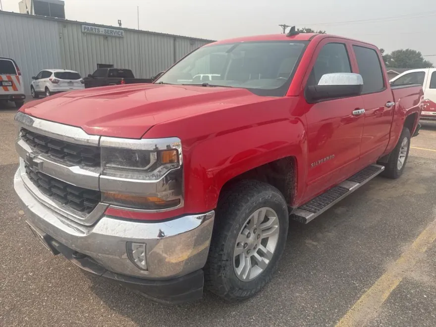 2018 Chevrolet Silverado 1500 LT photo 1