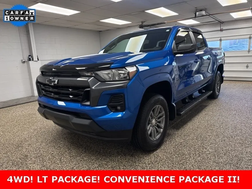 2024 Chevrolet Colorado LT photo 1