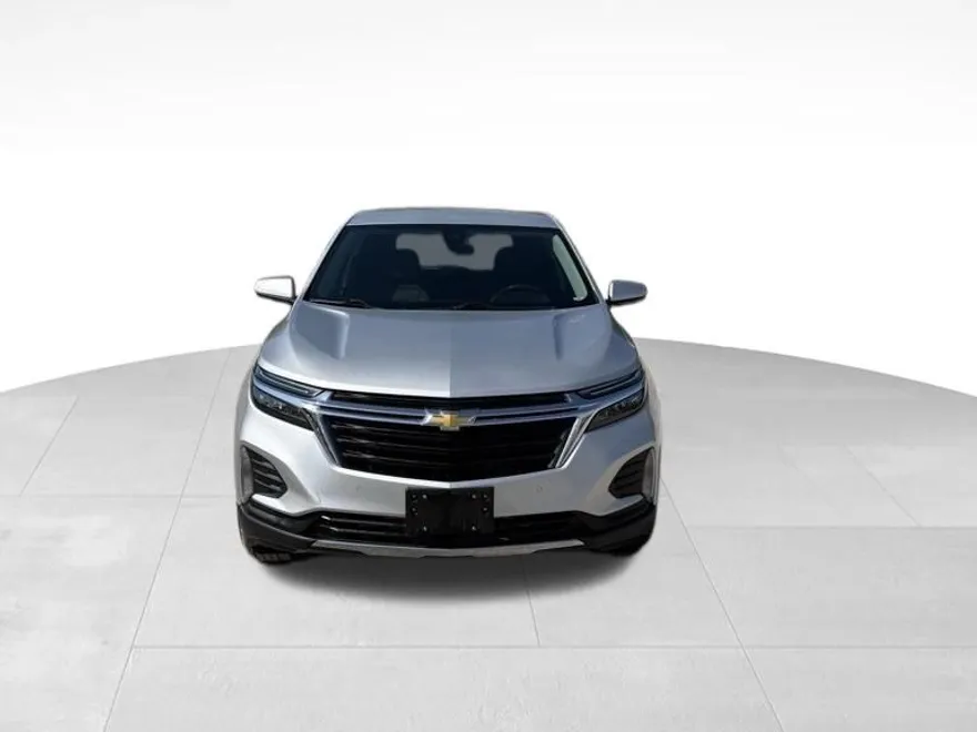 2022 Chevrolet Equinox LT photo 1