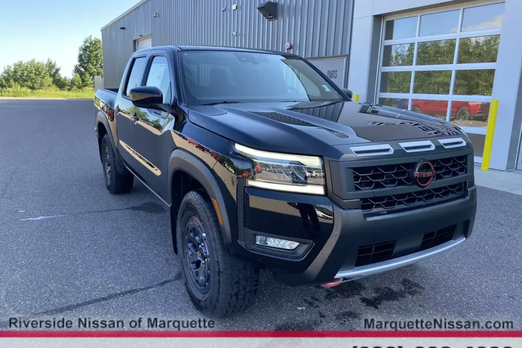 2025 Nissan Frontier PRO-4X photo 1