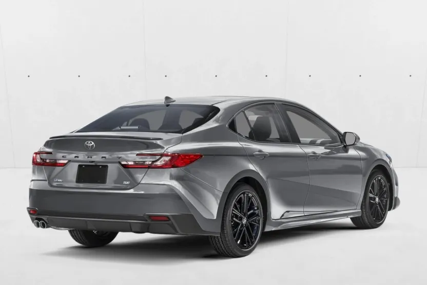 2026 Toyota Camry SE photo 1