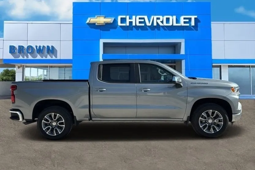 2026 Chevrolet Silverado 1500 LT photo 1