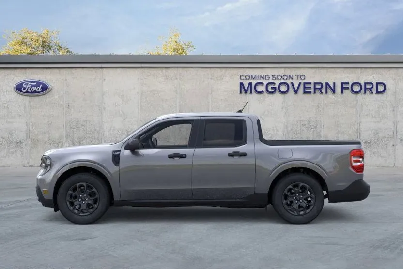 2025 Ford Maverick XLT photo 1