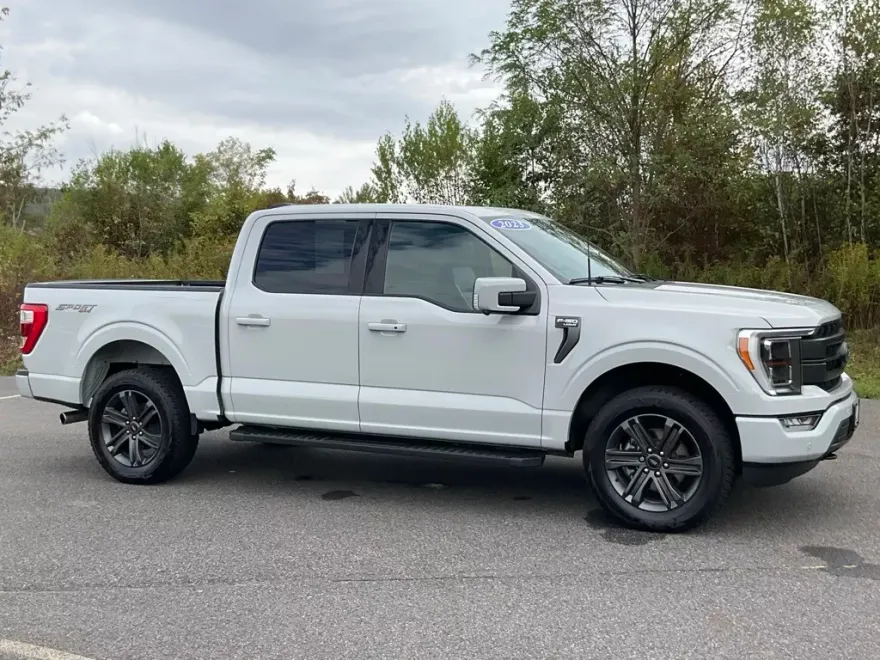 2023 Ford F-150 Lariat photo 1