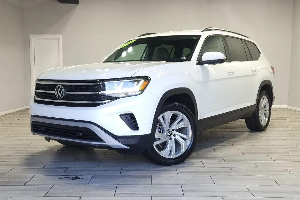 2022 Volkswagen Atlas V6 SE Technology photo 1