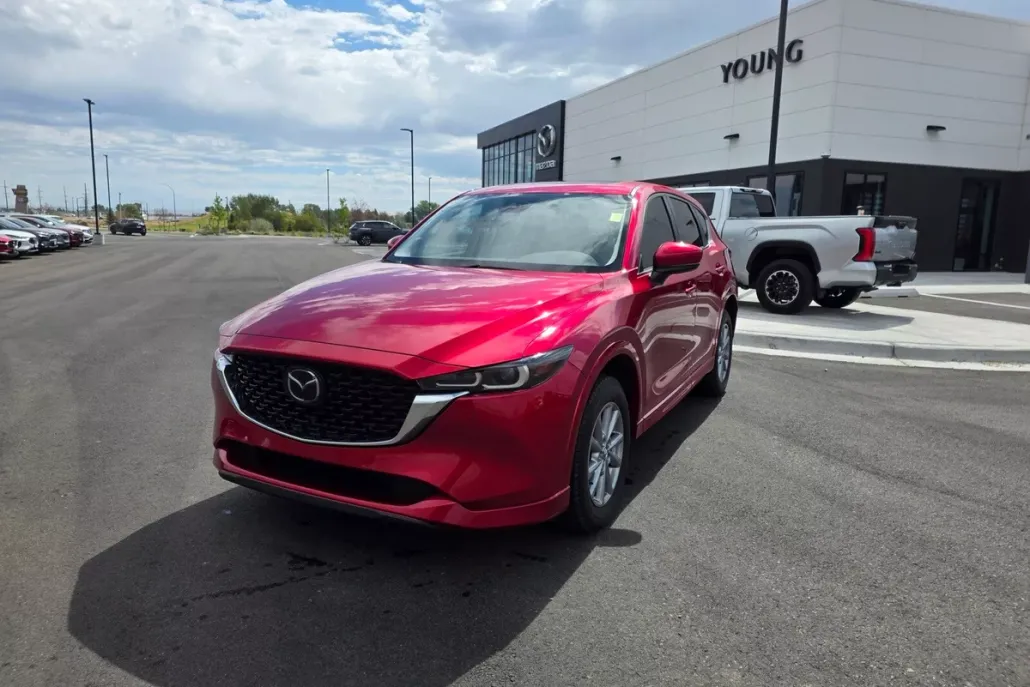2024 Mazda CX-5 2.5 S Preferred photo 1